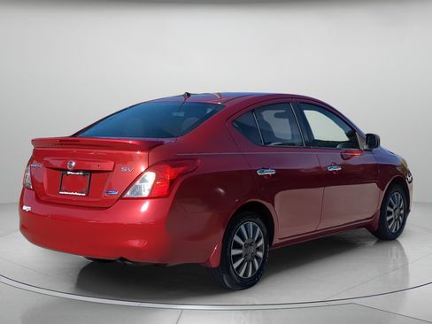 Used 2014 Nissan Versa SV FWD image 40