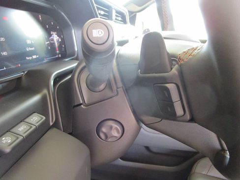 New 2026 GMC Sierra 1500 AT4 w/ AT4 Premium Package AWD/4WD image 38