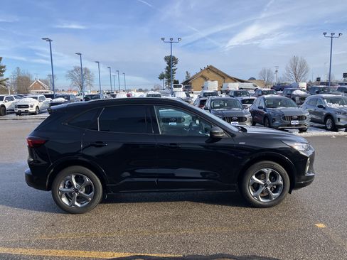 Used 2024 Ford Escape ST-Line w/ Tech Pack #1 AWD/4WD image 5