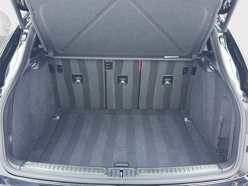 Used 2022 Porsche Macan S image 12