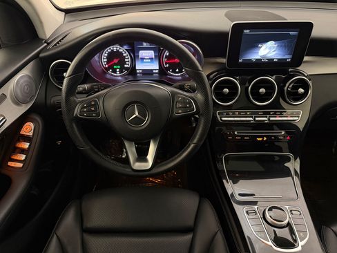 Used 2019 Mercedes-Benz GLC 300 4MATIC image 29