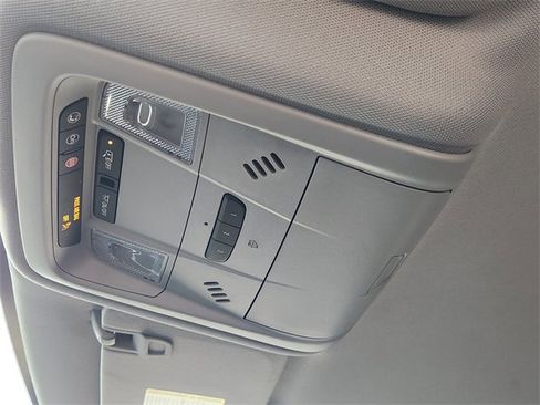 Used 2024 Chevrolet Blazer LT w/ Convenience Package image 25