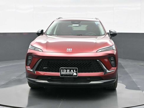 Used 2024 Buick Envision Sport Touring image 3