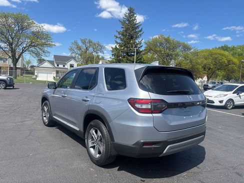 Used 2023 Honda Pilot EX-L image 6
