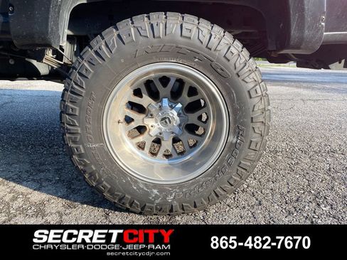 Used 2019 Ford F250 Lariat w/ Lariat Value Package AWD/4WD image 9
