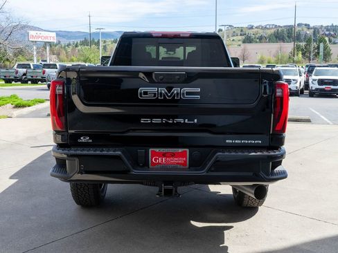 New 2026 GMC Sierra 3500 Denali Ultimate AWD/4WD image 6