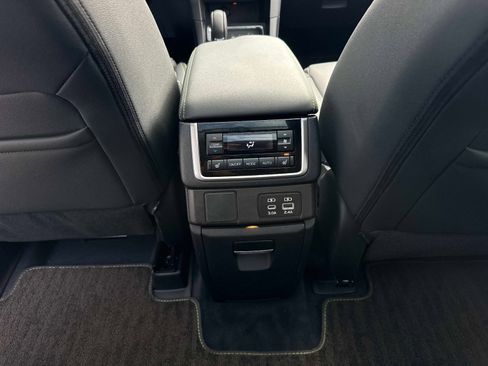 Used 2023 Subaru Ascent Onyx Edition Limited image 18
