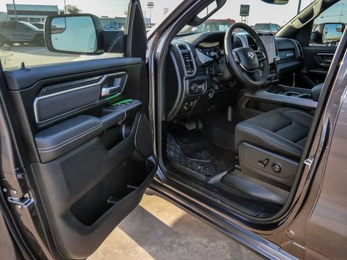 New 2026 RAM 1500 4x4 Crew Cab image 26