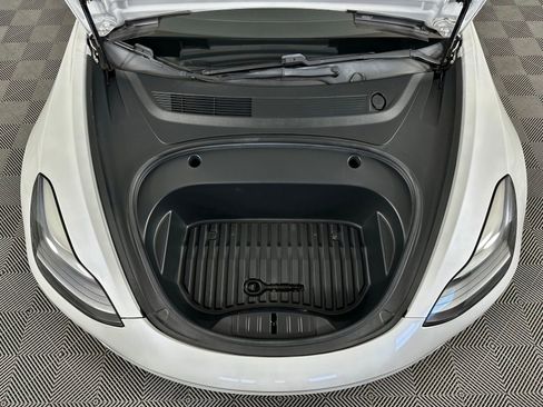 Used 2021 Tesla Model 3 Standard Range Plus image 22