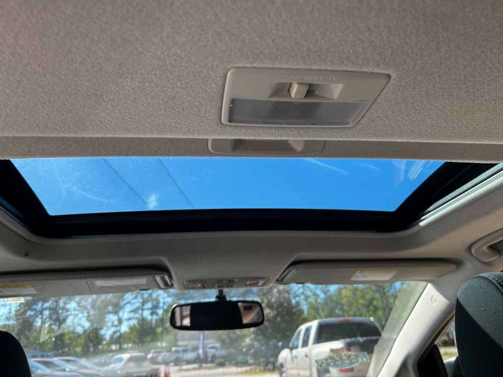 Used 2010 MAZDA CX-7 i Sport w/ Convenience Pkg FWD image 12