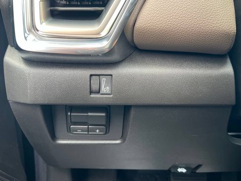 New 2026 GMC Canyon Denali AWD/4WD image 18