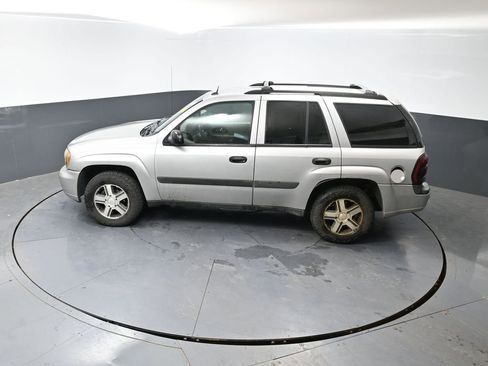 Used 2005 Chevrolet TrailBlazer LS w/ LS Preferred Equipment Group AWD/4WD image 17
