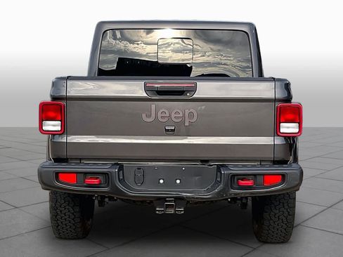 Used 2023 Jeep Gladiator Rubicon w/ Cold Weather Group AWD/4WD image 6