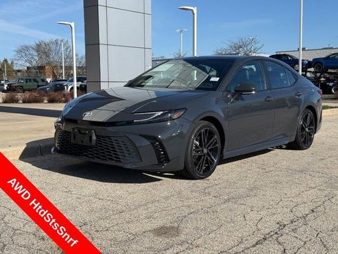 Used 2025 Toyota Camry XSE AWD/4WD image 7