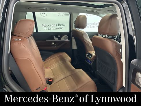 New 2026 Mercedes-Benz GLS 450 4MATIC image 14