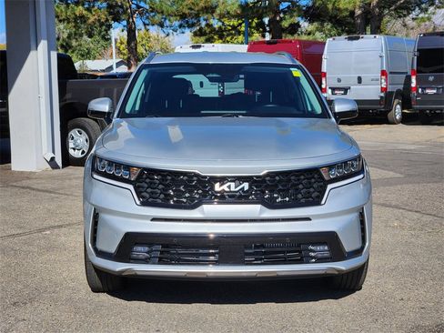 Used 2024 Kia Sorento EX image 5