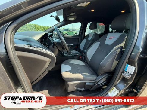 Used 2015 Ford Focus ST FWD image 14