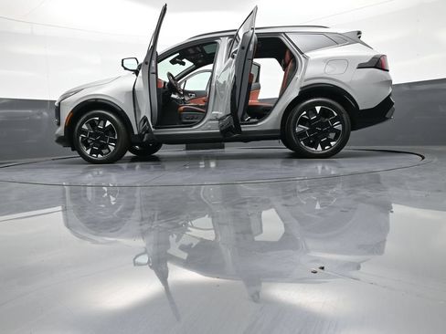 Certified 2026 Kia Sportage SX AWD/4WD image 50