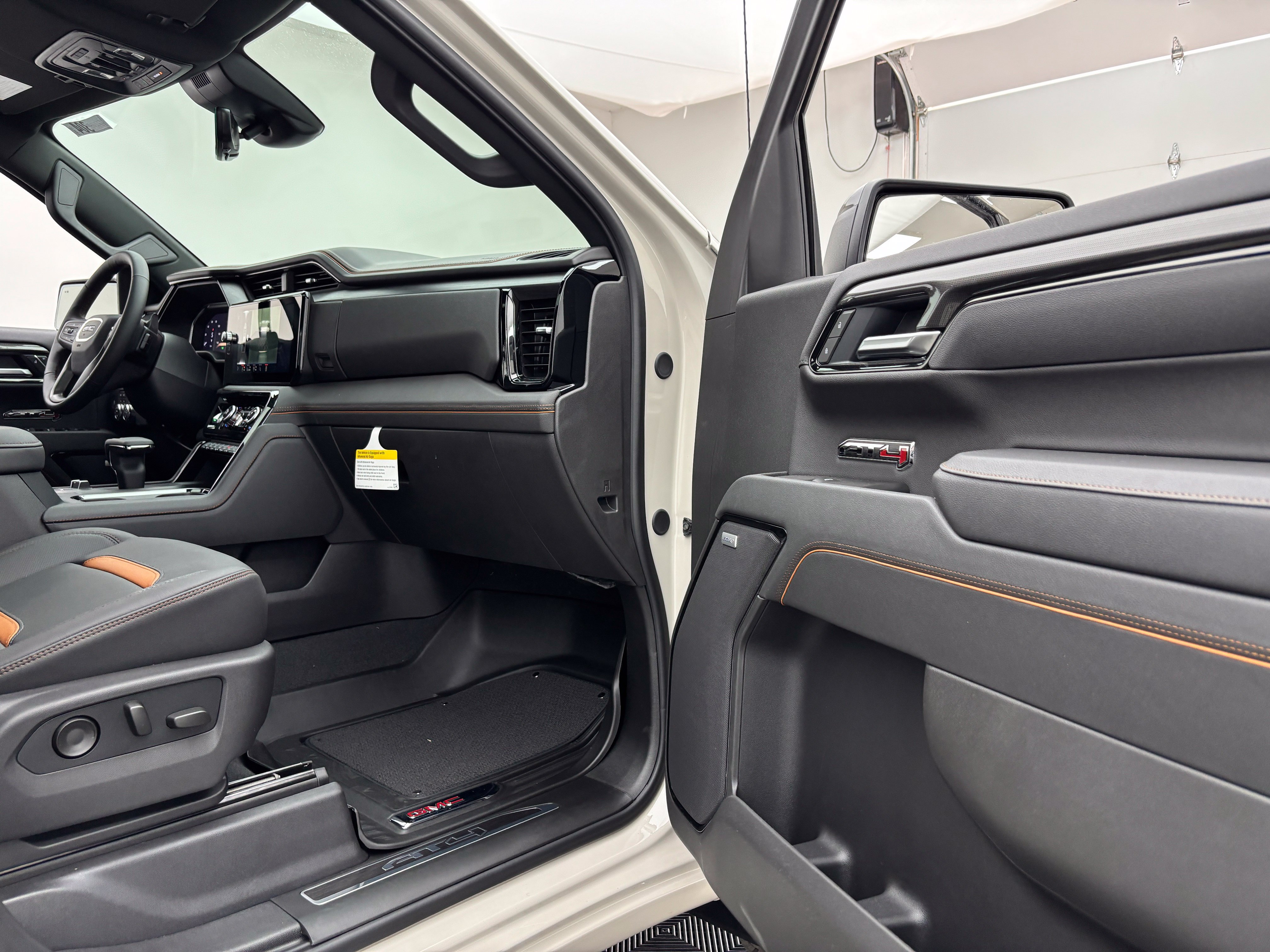 New 2026 GMC Sierra 1500 AT4 w/ AT4 Premium Package AWD/4WD image 36