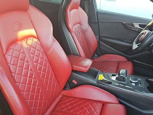 Used 2019 Audi S4 Premium Plus w/ Premium Plus Package image 7