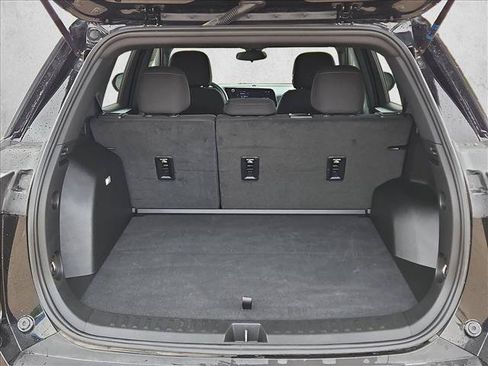 Certified 2025 Chevrolet Equinox LT FWD image 6