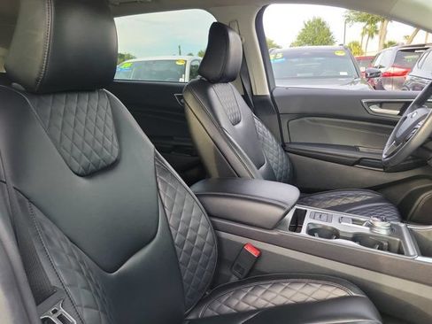 Used 2023 Ford Edge Titanium AWD/4WD image 6
