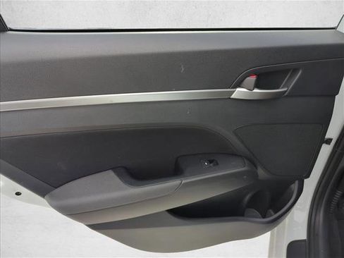 Used 2019 Hyundai Elantra SEL w/ Cargo Package FWD image 8