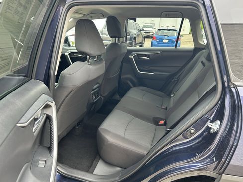 Certified 2025 Toyota RAV4 XLE AWD/4WD image 17