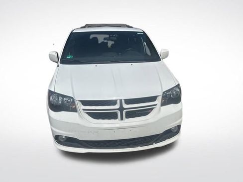 Used 2016 Dodge Grand Caravan R/T image 2