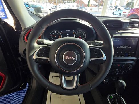 Used 2023 Jeep Renegade Trailhawk image 13