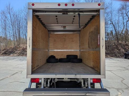 Used 2019 RAM ProMaster 3500 w/ Premium Appearance Group FWD image 26