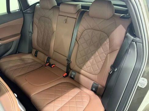 Certified 2024 BMW X6 xDrive40i w/ Executive Package AWD/4WD image 16