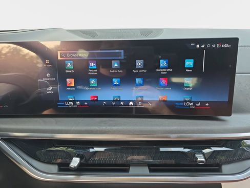 New 2026 BMW X5 xDrive40i w/ M Sport Package AWD/4WD image 21