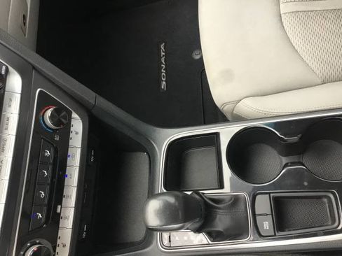 Used 2018 Hyundai Sonata SEL FWD image 18