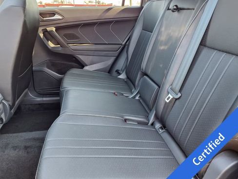 Used 2024 Volkswagen Tiguan SE R-Line AWD/4WD image 7