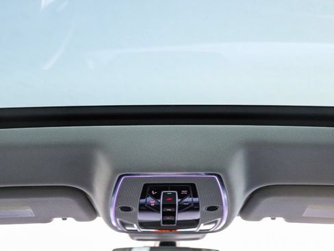Used 2022 Audi S8 AWD/4WD image 18