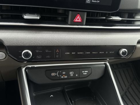New 2026 Kia Carnival SX FWD image 28
