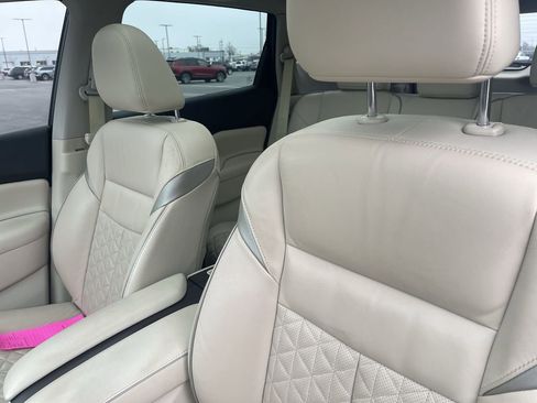 Used 2019 Nissan Murano Platinum w/ Cargo Package image 8