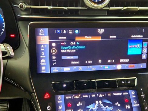 Used 2023 Maserati Grecale Modena AWD/4WD image 20