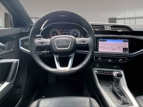 Used 2023 Audi Q3 2.0T Premium Plus w/ Premium Plus Package AWD/4WD image 8