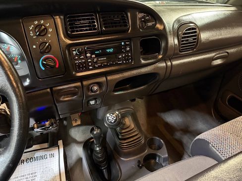 Used 2001 Dodge Ram 3500 Truck 4x4 Quad Cab image 23