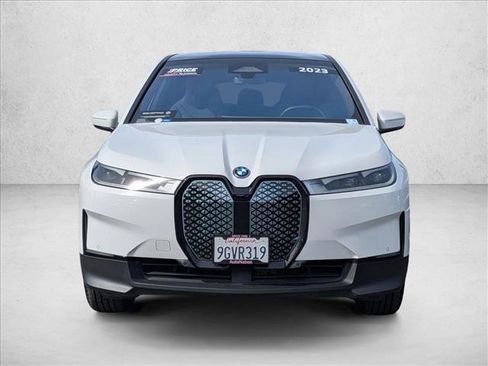 Certified 2023 BMW iX xDrive50 AWD/4WD image 2
