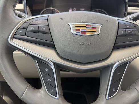 Certified 2023 Cadillac XT5 Premium Luxury FWD image 28