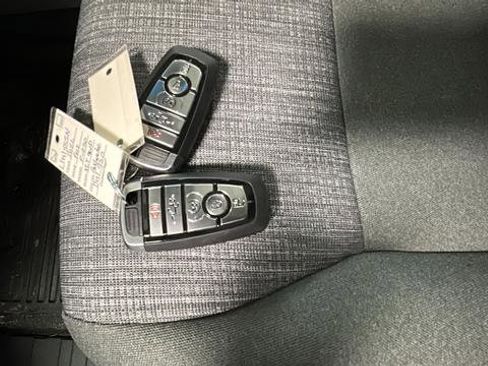 New 2026 Ford F250 XLT w/ XLT Premium Package image 21