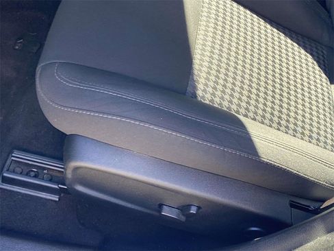 Used 2022 Dodge Charger R/T w/ Blacktop Package image 51