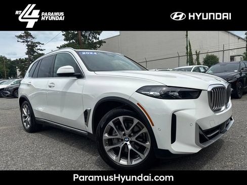 Used 2024 BMW X5 xDrive40i AWD/4WD image 1