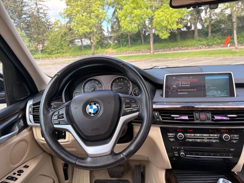 Used 2015 BMW X5 xDrive50i AWD/4WD image 12