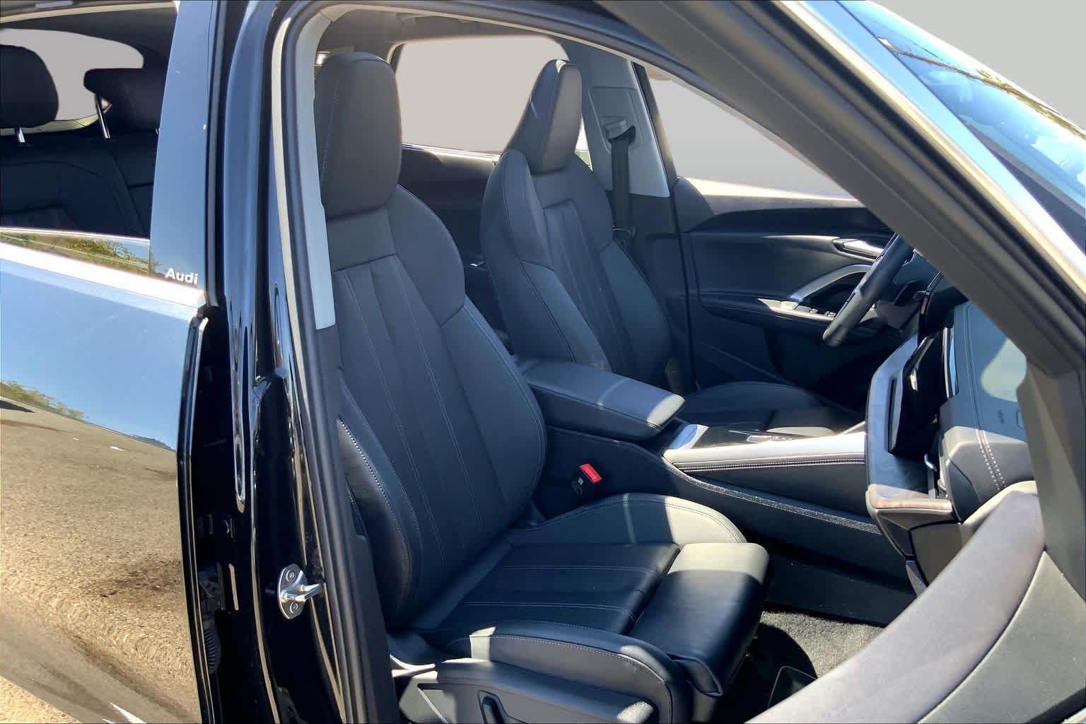 Certified 2025 Audi Q5 Premium Plus w/ Premium Plus AWD/4WD image 9