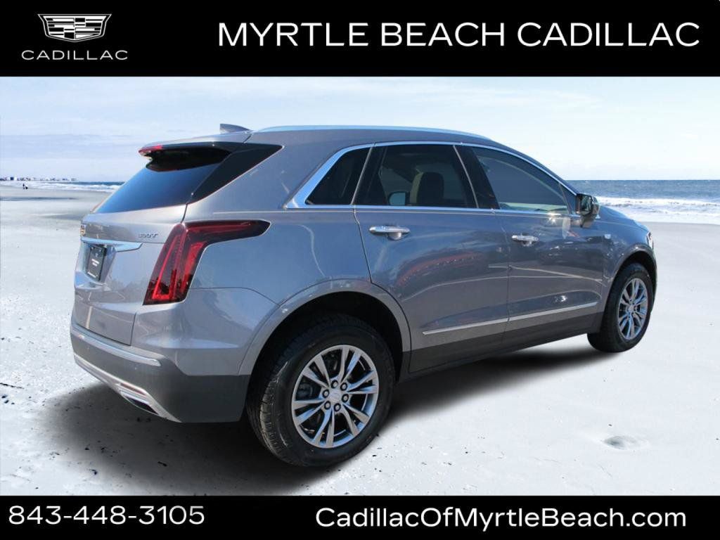 Used 2021 Cadillac XT5 Premium Luxury FWD image 3