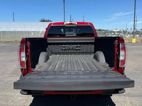 Used 2022 GMC Canyon AT4 image 9